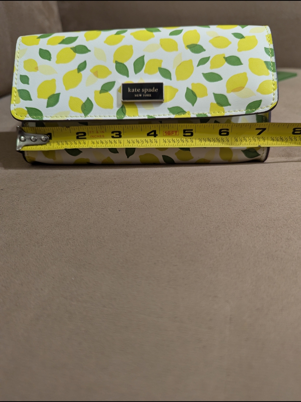 Kate Spade White Lemon Print Belt Bag with Green Leaves - Picture 3 of 10